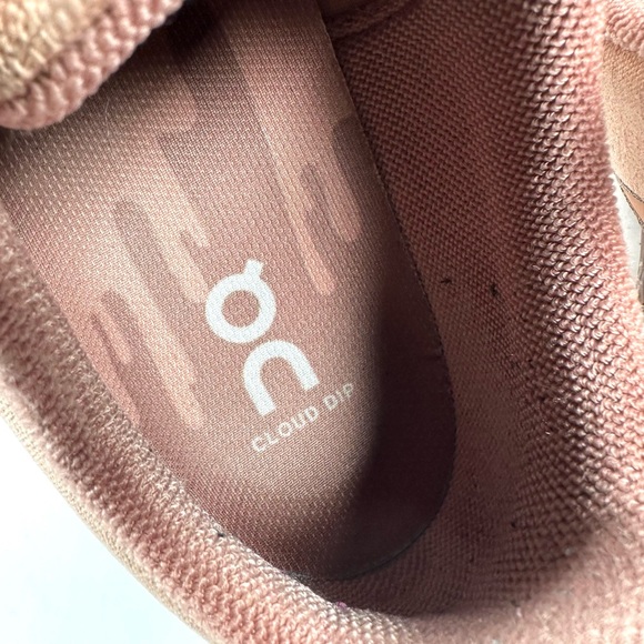 On Running Cloud Women's Running Shoes - Picture 12 of 16